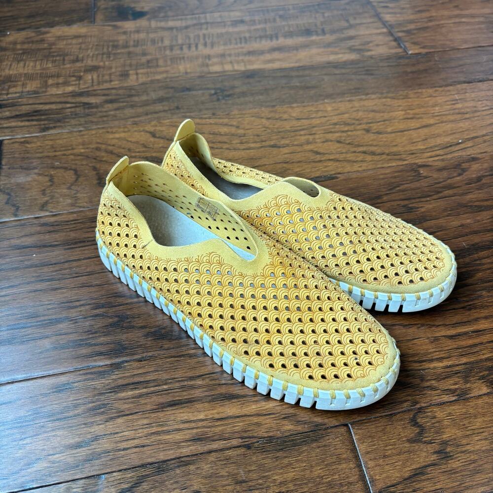 Isle Jacobsen Tulip slip-on Boat‎ Shoes Yellow Perforated Flats Sneakers 8.5